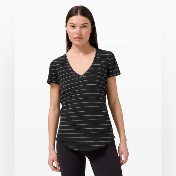 Lululemon Love Tee V-neck - Picture 2 of 4